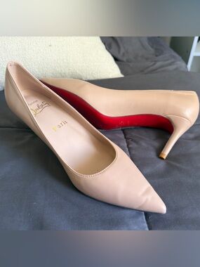 Red bottom Beige Pointed-Toe Stiletto Pumps size 38